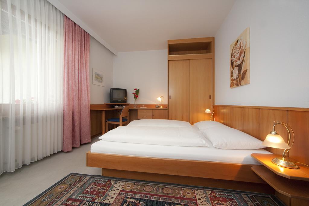 Beautyfarm Landhaus Servus וולדן אם וורתרסי חדר תמונה